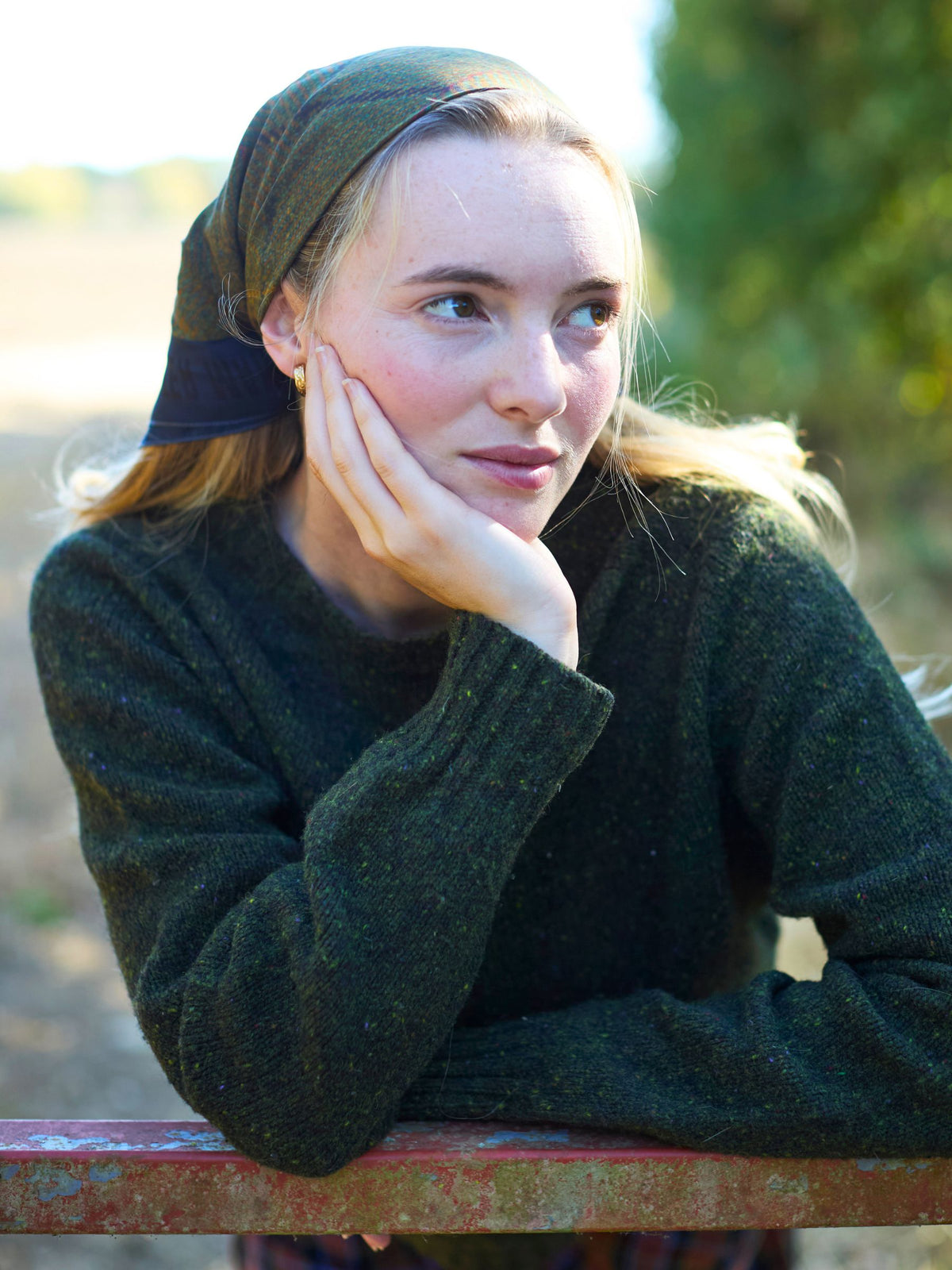 Cropped Crew-Neck in Tweed Green