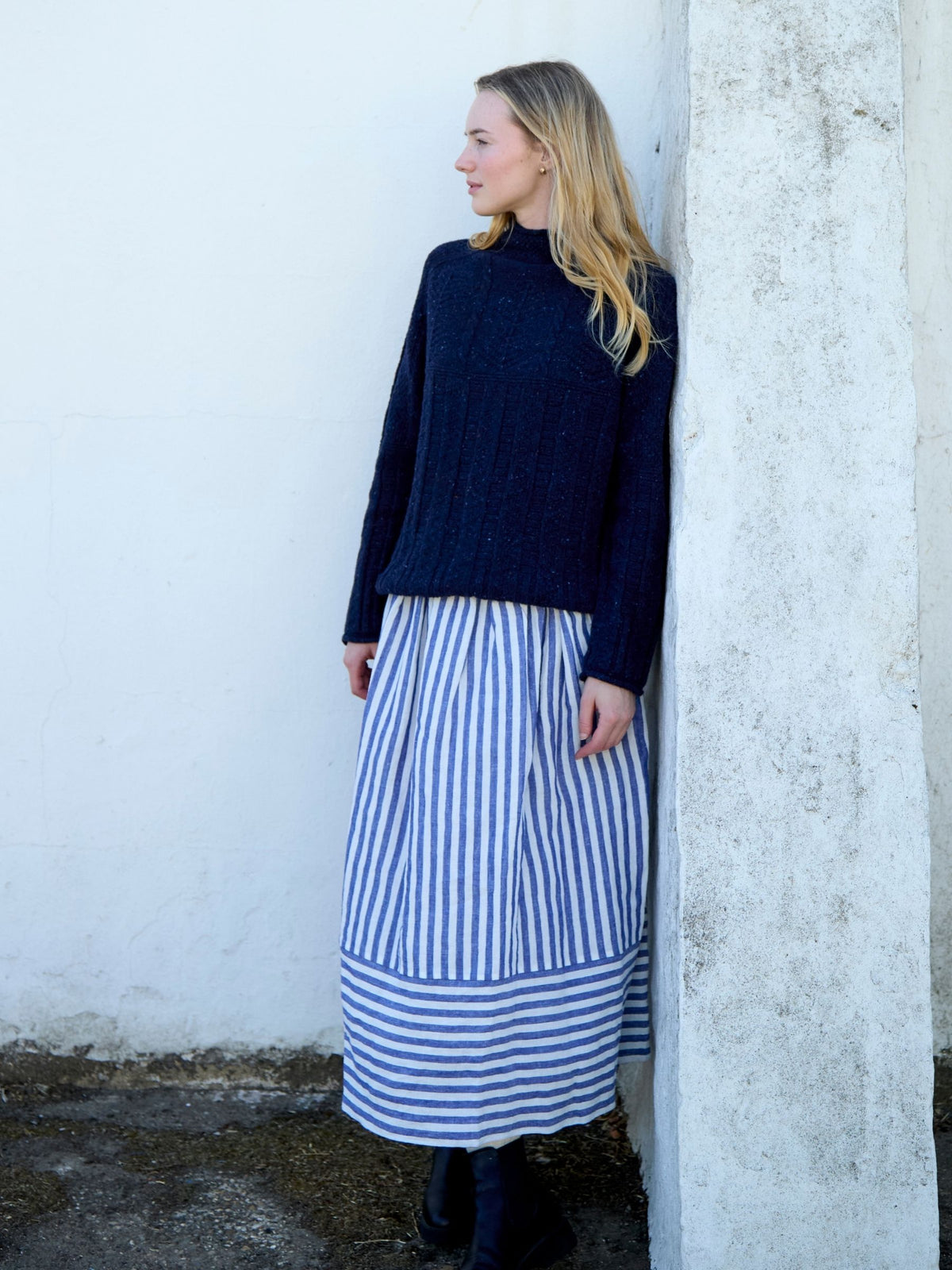 Gansey Jumper in Navy Donegal