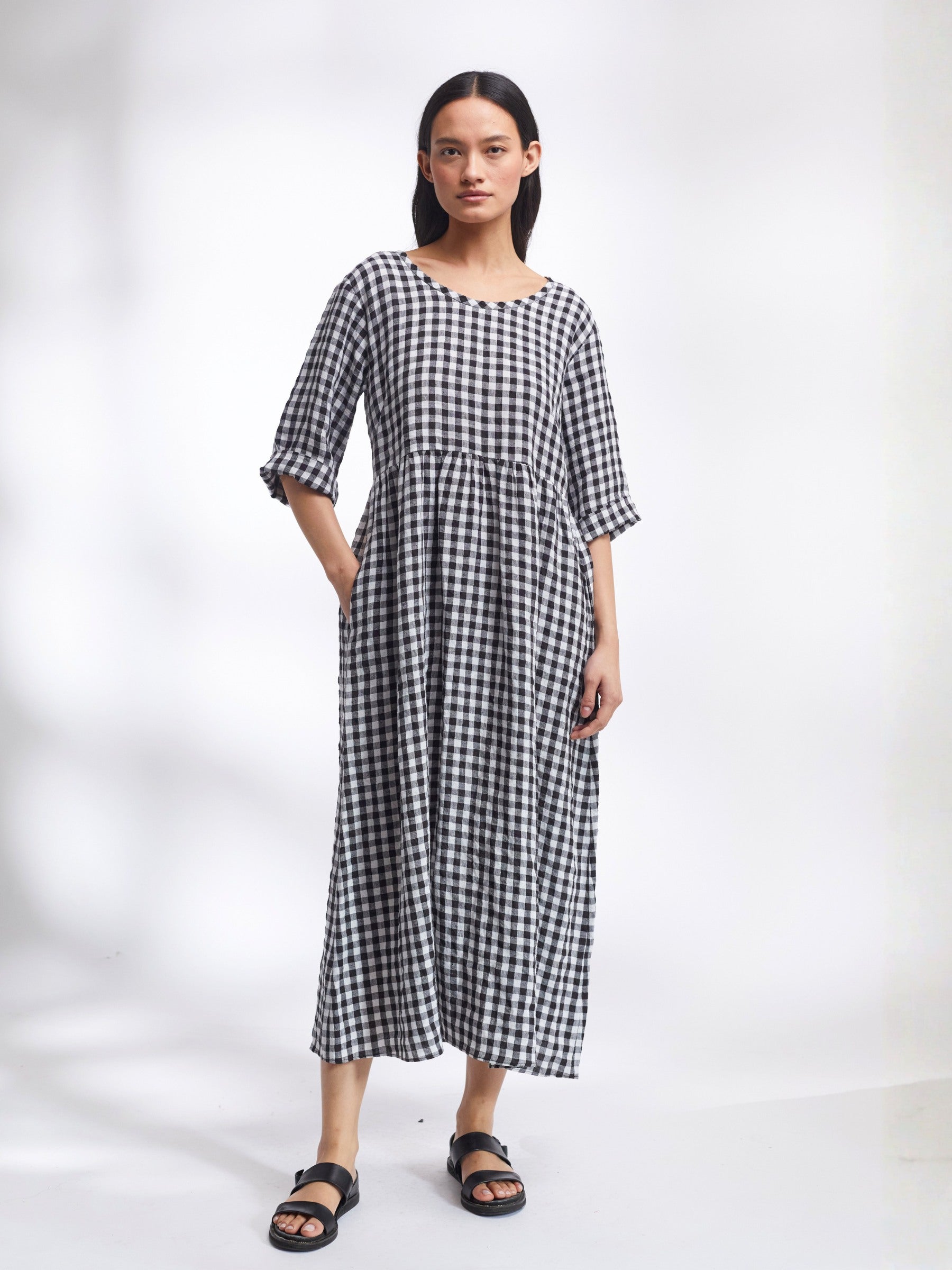 T-shirt dress in gingham lrish Linen | Justine Tabak