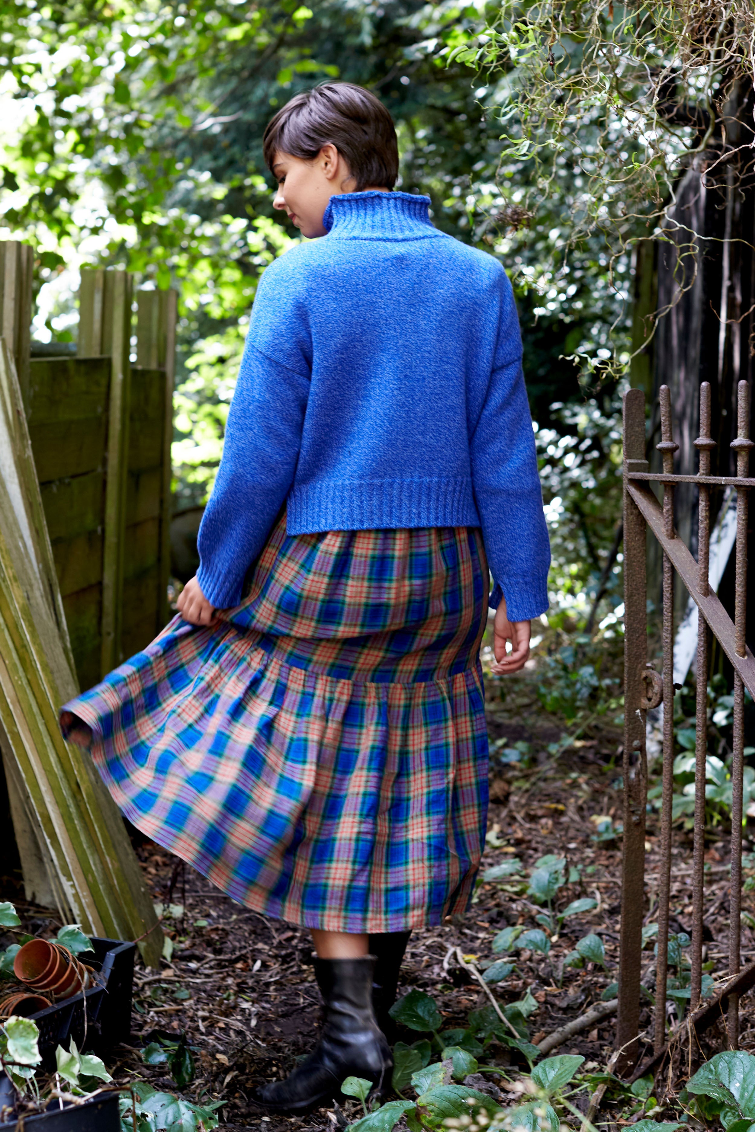 Islay Cropped Jumper in Cobalt Marl Lambswool