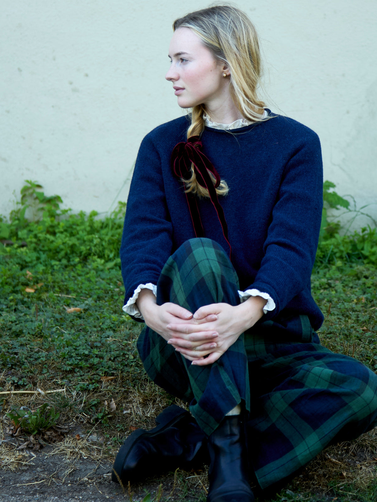 Navy Roll Edge, Raglan Sleeve Jumper | Knitted in Scotland | Justine Tabak 