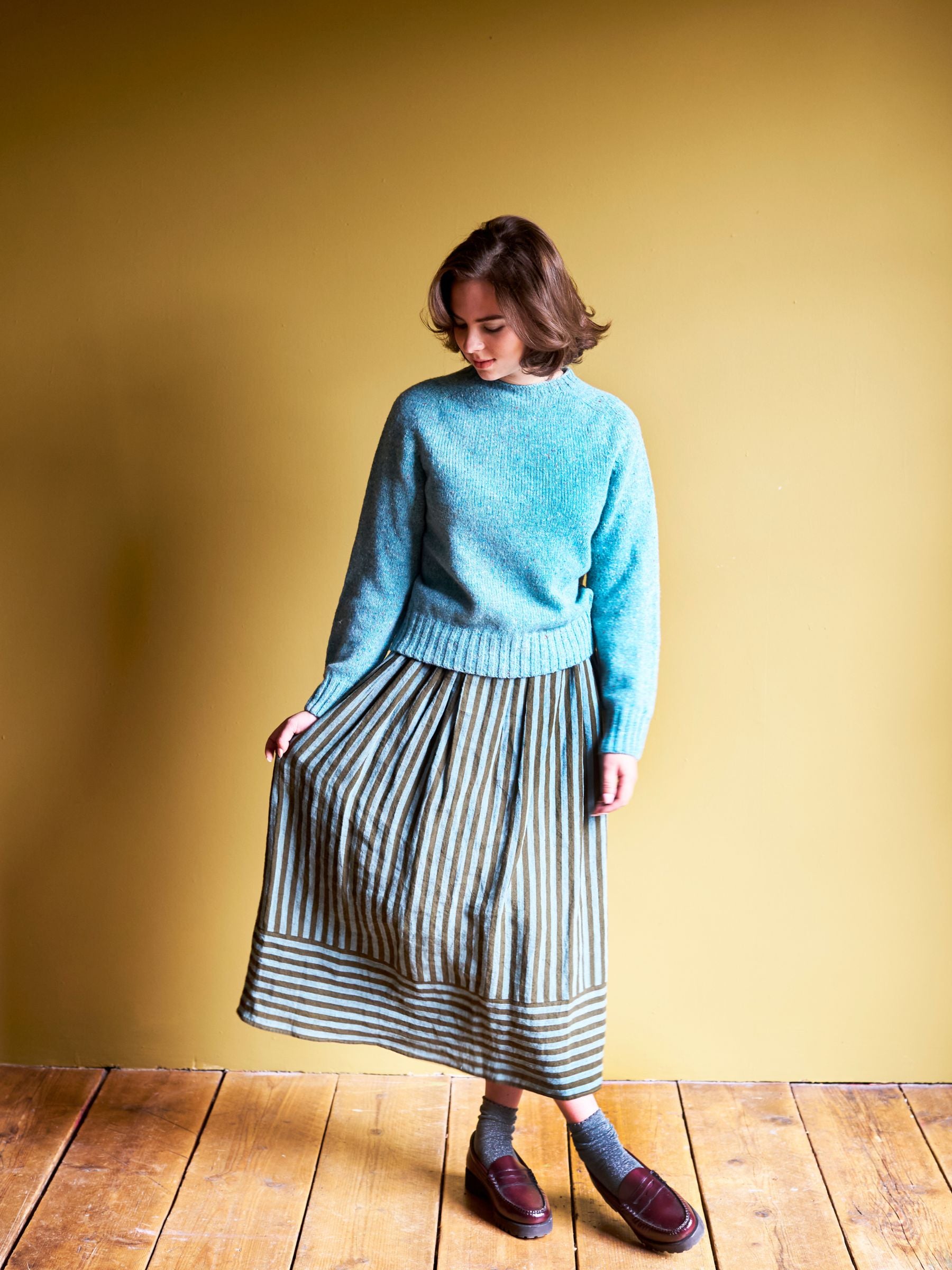 Cropped Crew-Neck in Mineral Blue