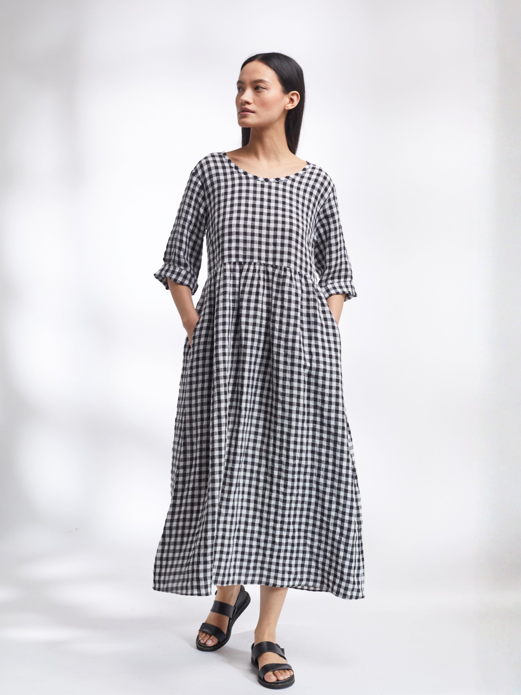 T-shirt dress in gingham lrish Linen | Justine Tabak | Made in England
