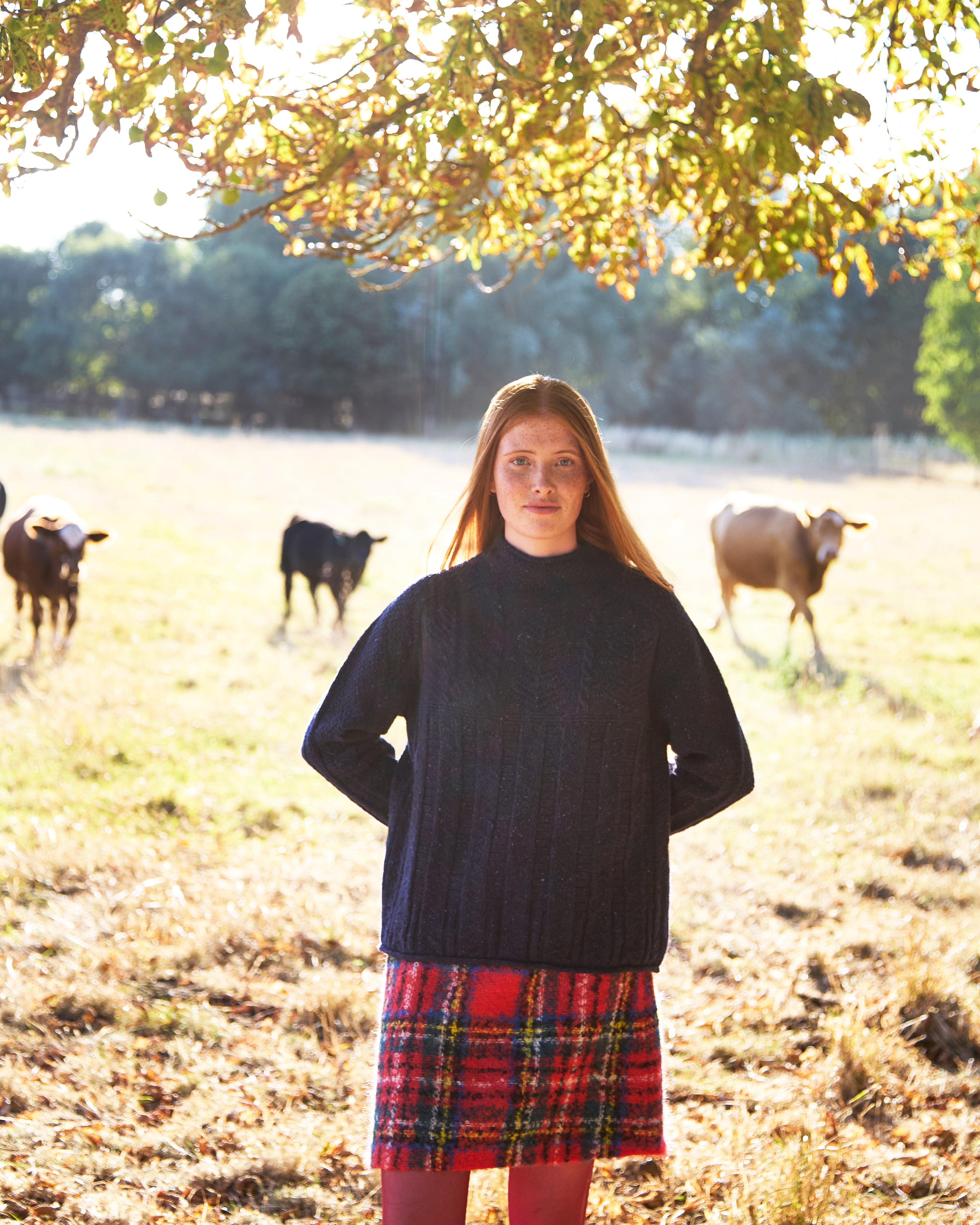 Gansey Jumper in Navy Donegal